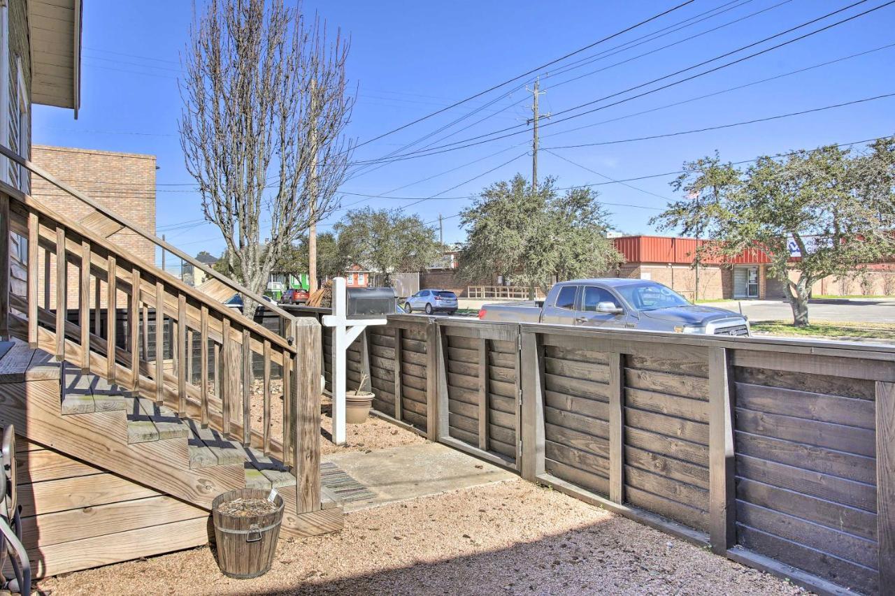 Cozy Beach Bungalow Near Galveston Seawall And Pier Екстериор снимка