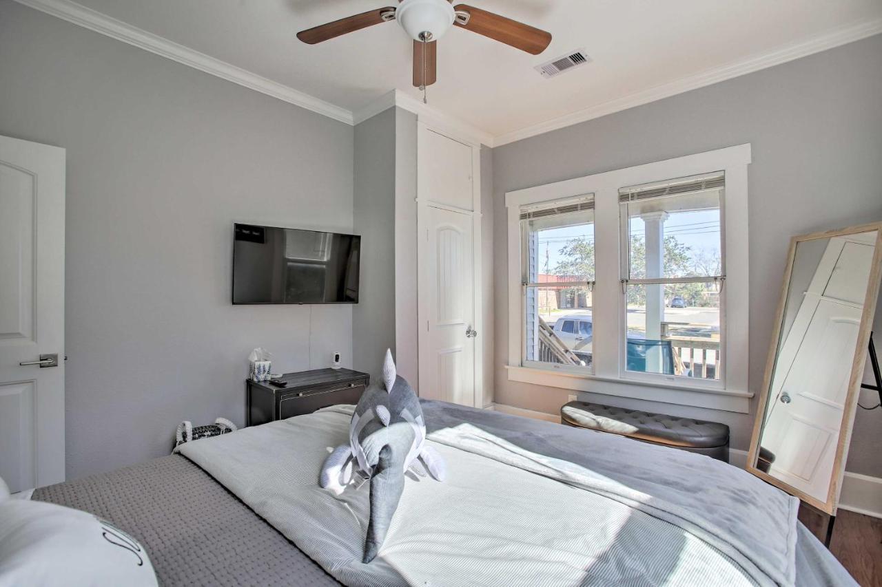 Cozy Beach Bungalow Near Galveston Seawall And Pier Екстериор снимка