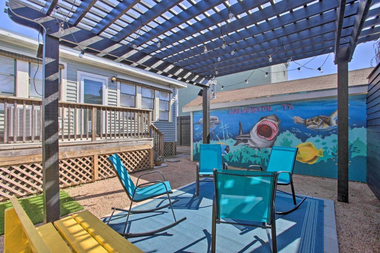 Cozy Beach Bungalow Near Galveston Seawall And Pier Екстериор снимка
