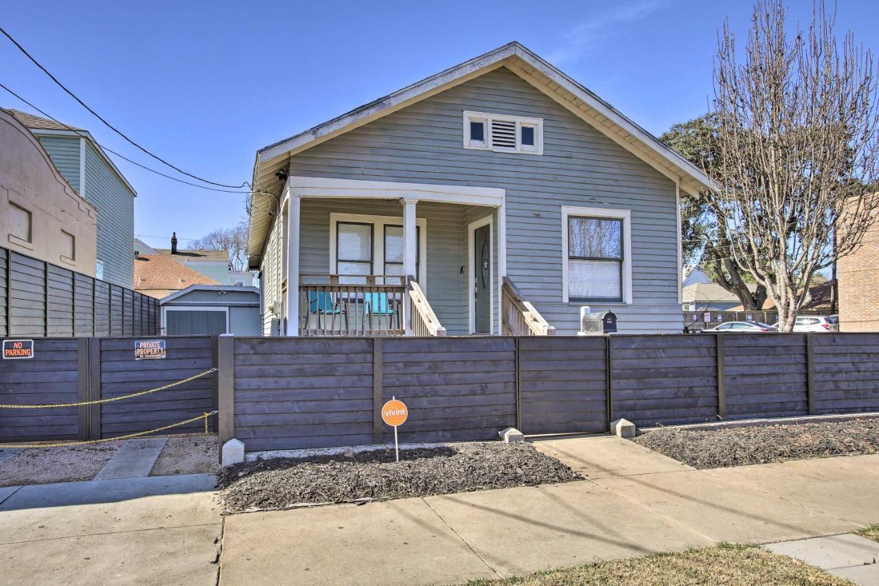Cozy Beach Bungalow Near Galveston Seawall And Pier Екстериор снимка